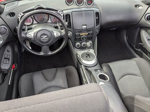 Used 2011 Nissan 370Z image 18