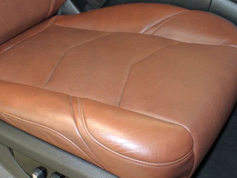 Used 2018 Cadillac Escalade Luxury image 53