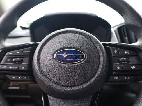 Used 2025 Subaru Crosstrek 2.5i Premium AWD/4WD image 9