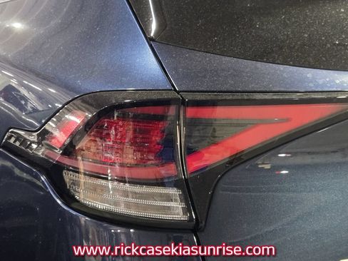 Used 2023 Kia Sportage X-Line AWD/4WD image 6