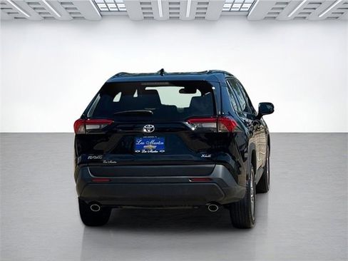 Used 2024 Toyota RAV4 XLE image 5