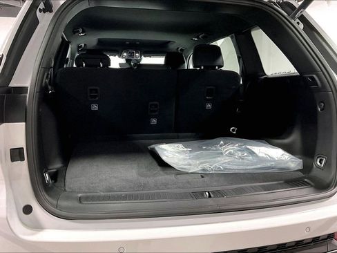 New 2025 Jeep Grand Cherokee Altitude image 42