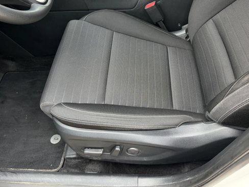 Used 2018 Kia Sportage LX w/ LX Popular Package AWD/4WD image 2