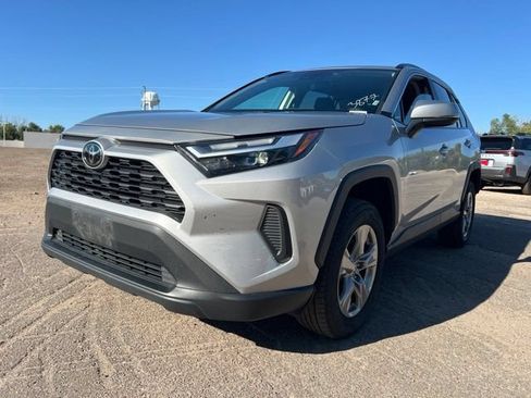 Used 2024 Toyota RAV4 XLE FWD image 1