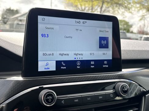 Used 2021 Ford Escape SEL w/ SEL Stealth AWD Package image 13