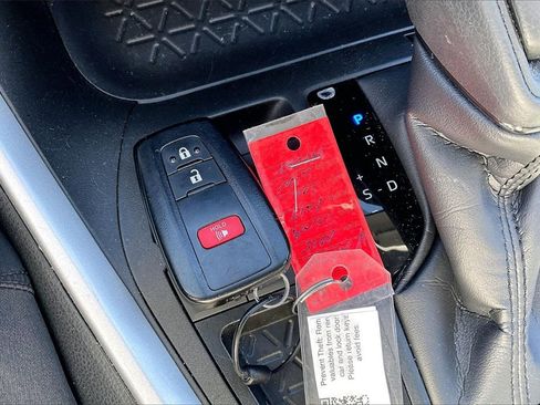 Used 2025 Toyota RAV4 XLE image 10