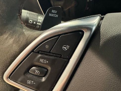 Used 2021 Chevrolet Camaro ZL1 RWD image 18