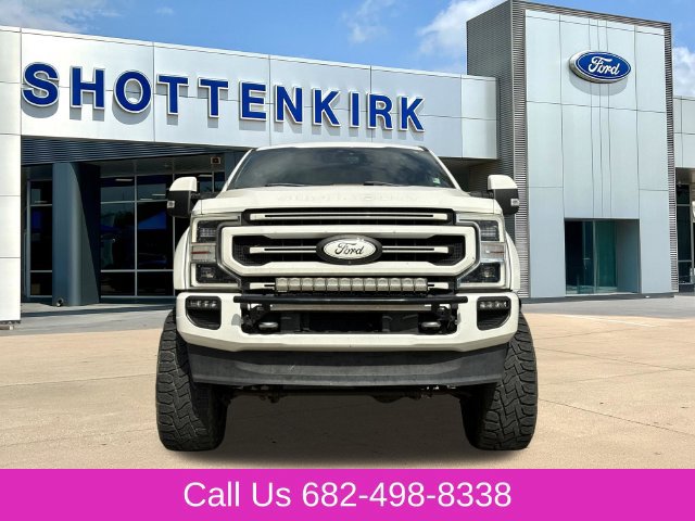 Used 2020 Ford F250 Platinum AWD/4WD image 2