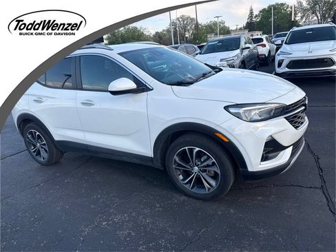 Used 2023 Buick Encore GX Select FWD image 1