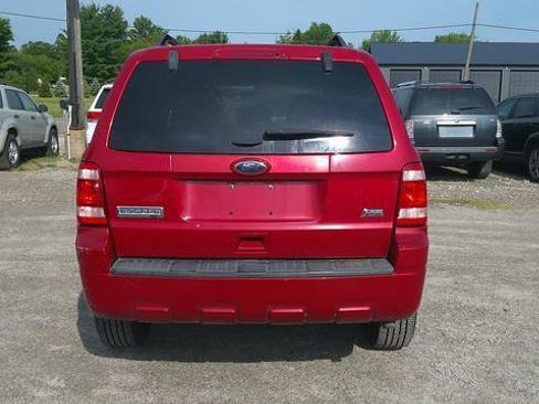 Used 2011 Ford Escape XLT FWD image 4