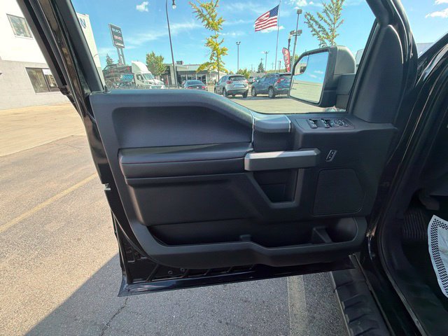 Used 2017 Ford F150 XLT w/ Equipment Group 302A Luxury AWD/4WD image 22