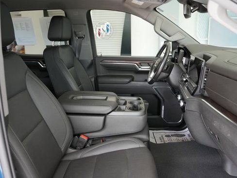 Used 2022 GMC Sierra 1500 SLT w/ X31 Off-Road Package image 23