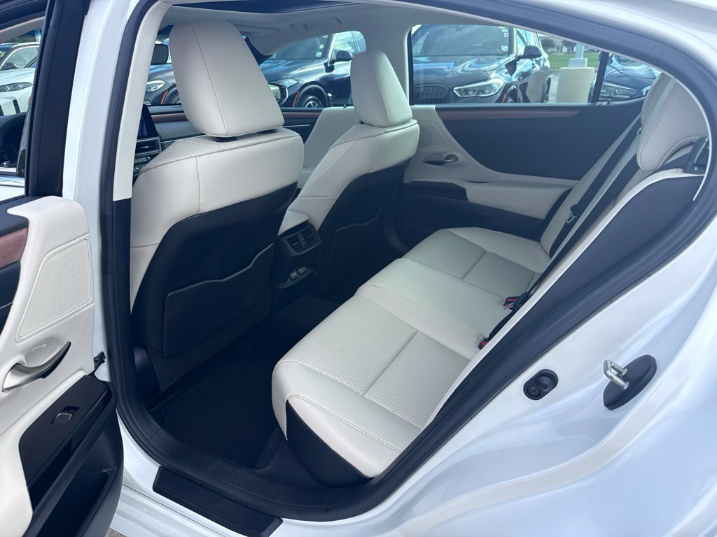 Used 2025 Lexus ES 350 w/ Premium Package FWD image 20