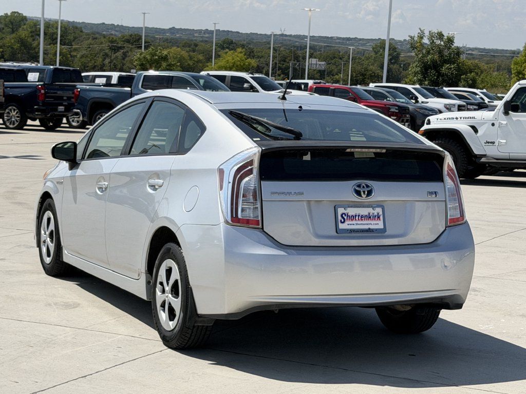 Used 2012 Toyota Prius Two FWD image 4