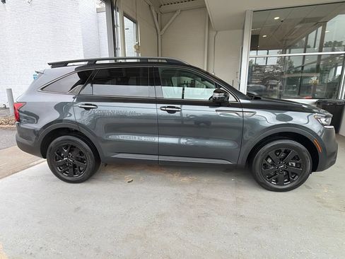 Used 2023 Kia Sorento S AWD/4WD image 6