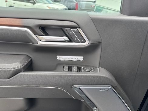 New 2026 GMC Sierra 1500 Denali w/ Denali Reserve Package AWD/4WD image 13