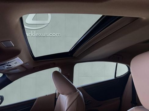 Certified 2025 Lexus ES 300h w/ Premium Package FWD image 22