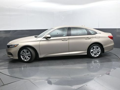 Used 2018 Honda Accord LX image 25