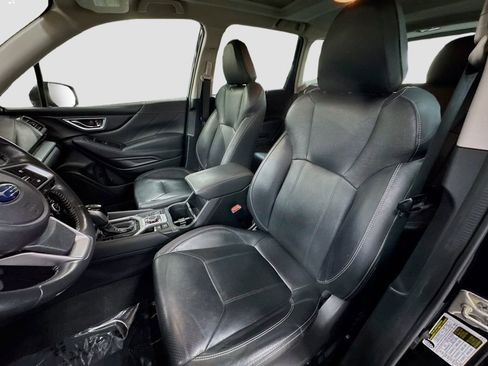 Used 2021 Subaru Forester Limited image 19