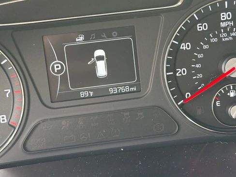 Used 2018 Kia Sorento FWD image 8