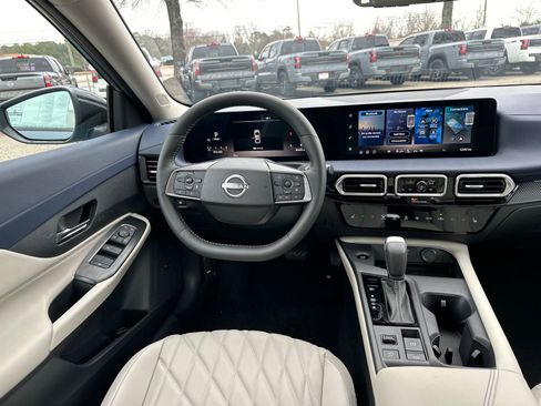 New 2026 Nissan Sentra SL w/ Floor Mat Package FWD image 22