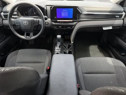 Used 2026 Toyota Camry LE w/ Convenience Package FWD image 10