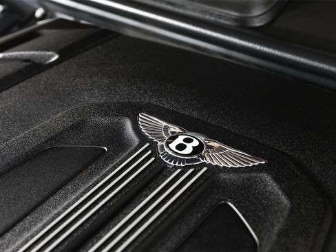 Used 2021 Bentley Bentayga image 35