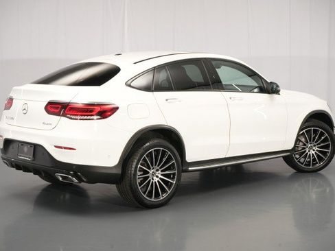 Used 2022 Mercedes-Benz GLC 300 4MATIC Coupe image 13