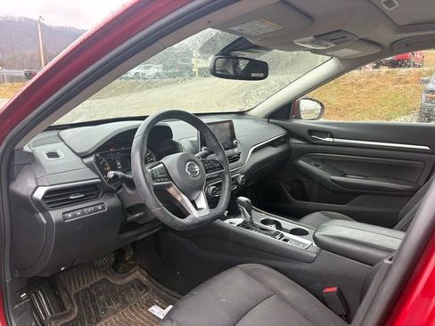 Used 2019 Nissan Altima 2.5 SV image 10