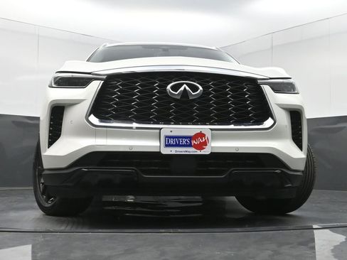 Used 2023 INFINITI QX60 Luxe w/ Performance Audio Package AWD/4WD image 30