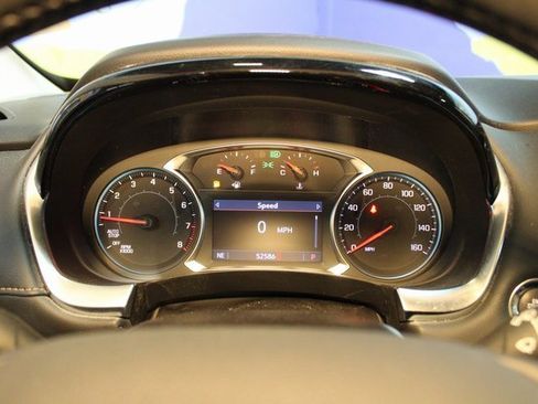 Used 2021 Chevrolet Traverse LT image 15