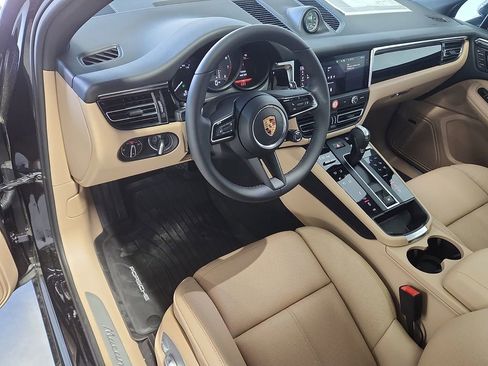 New 2026 Porsche Macan S image 4