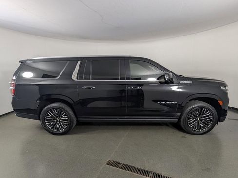 Used 2021 Chevrolet Suburban High Country image 7