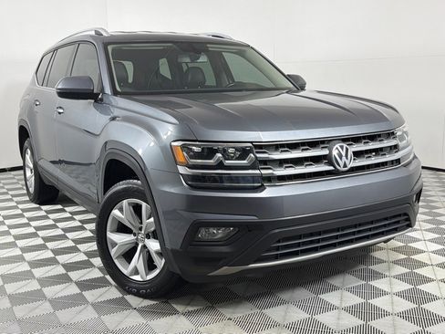 Used 2018 Volkswagen Atlas SE image 2
