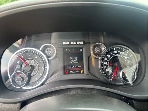 Used 2024 RAM 2500 Tradesman w/ Chrome Appearance Group AWD/4WD image 26