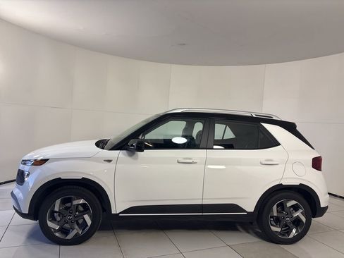 New 2026 Hyundai Venue SEL image 2