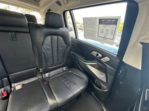 Used 2019 BMW X7 xDrive50i w/ Premium Package image 28