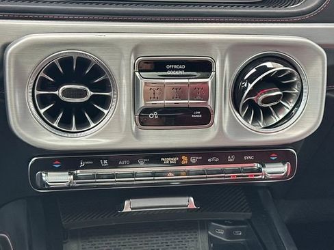 Used 2025 Mercedes-Benz G 63 AMG 4MATIC image 28