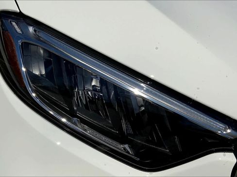 Certified 2025 Mercedes-Benz GLC 300 4MATIC image 17