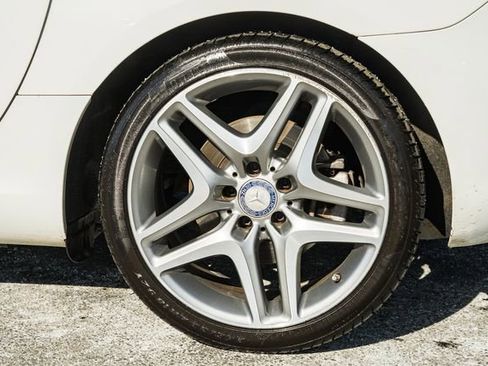 Used 2016 Mercedes-Benz SLK 300 image 17