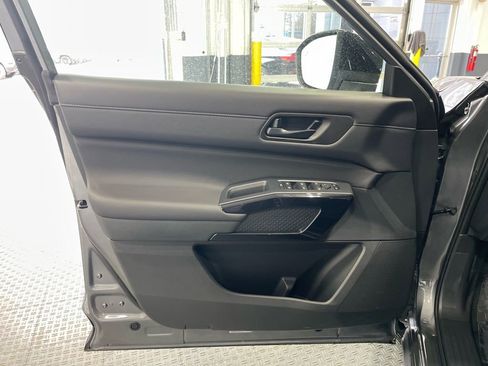 New 2026 Nissan Pathfinder SV FWD image 17