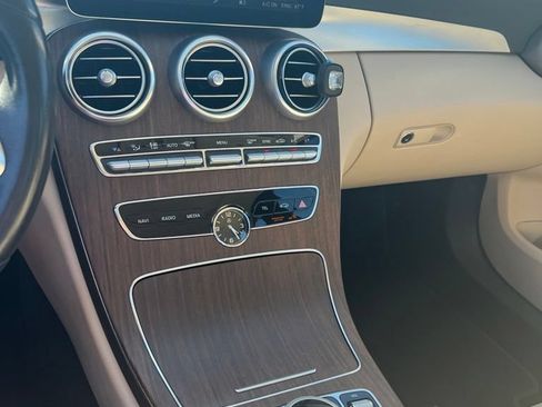 Used 2019 Mercedes-Benz C 300 Sedan image 12