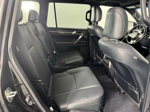 Used 2022 Lexus GX 460 Luxury w/ Sport Design Package AWD/4WD image 20