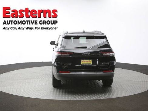 Used 2022 Jeep Grand Cherokee L Limited image 41