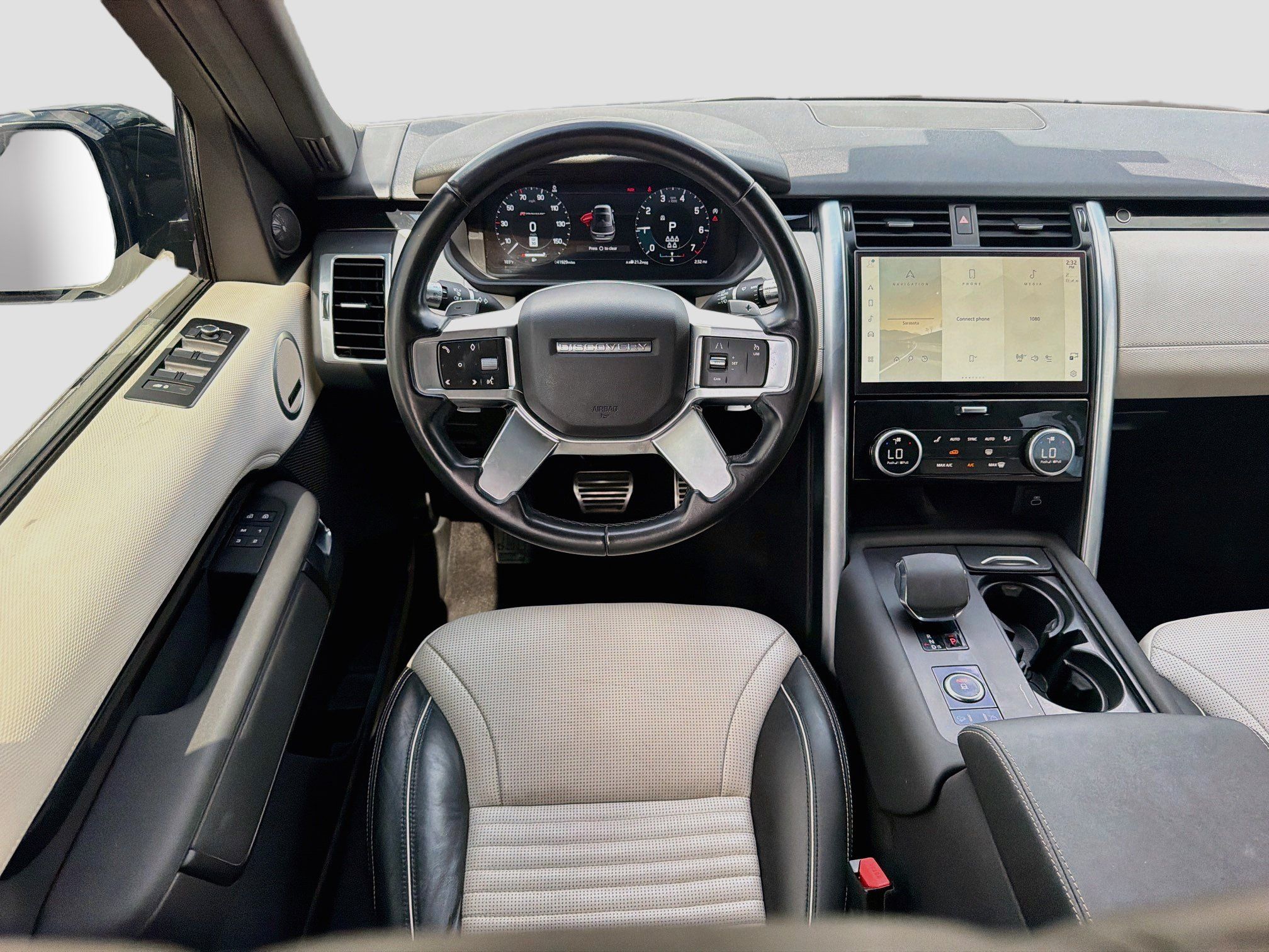 Used 2022 Land Rover Discovery S R-Dynamic AWD/4WD image 18