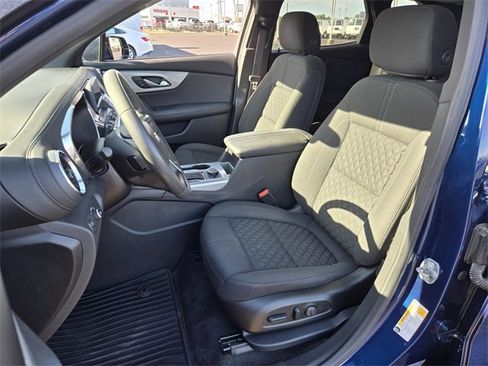 Used 2022 Chevrolet Blazer LT image 9