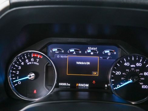 Used 2022 Ford F250 Lariat w/ Lariat Value Package AWD/4WD image 16