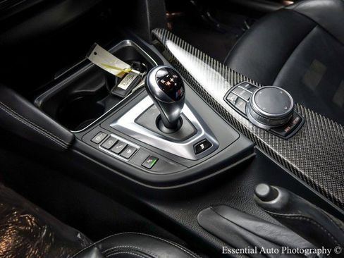 Used 2017 BMW M4 Coupe RWD image 22