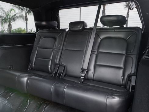 Used 2020 Lincoln Navigator Reserve w/ Equipment Group 208A Reserve image 40