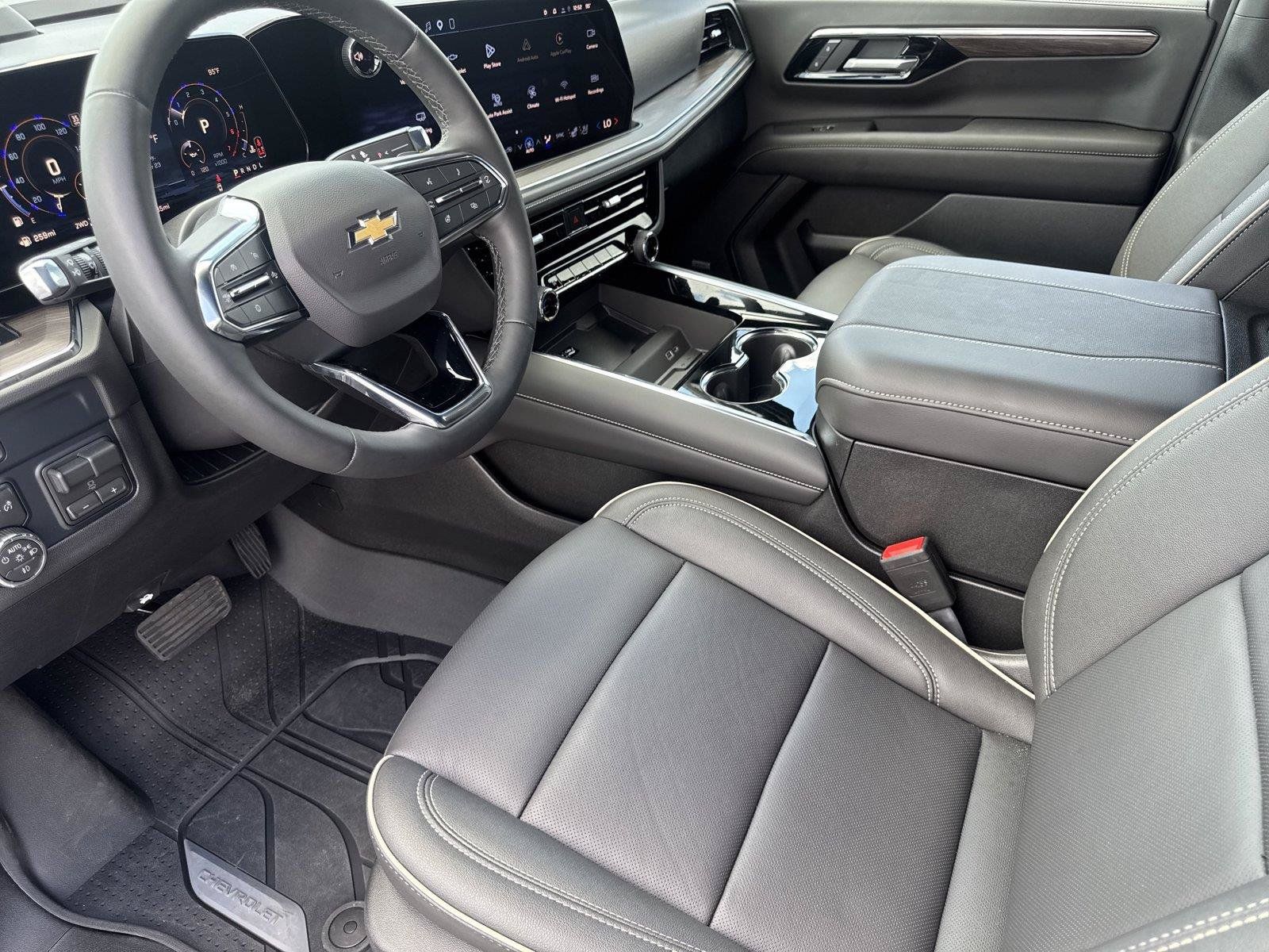 Certified 2026 Chevrolet Tahoe Premier w/ Sun And Tow Package AWD/4WD image 10